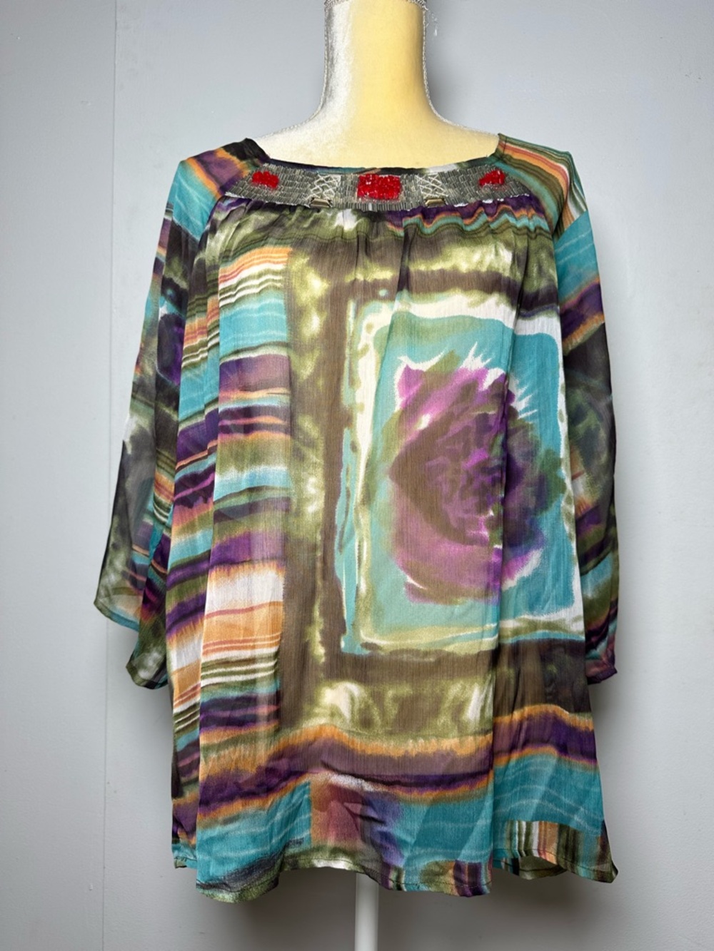 NWT Kaktus Abstract Watercolor Tunics Chiffon  Size L - Embellished Neckline